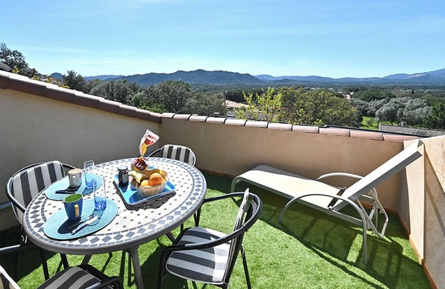 Meublé de tourisme classé 3 * 2 terrasses-parking privé clim- internet Wifi