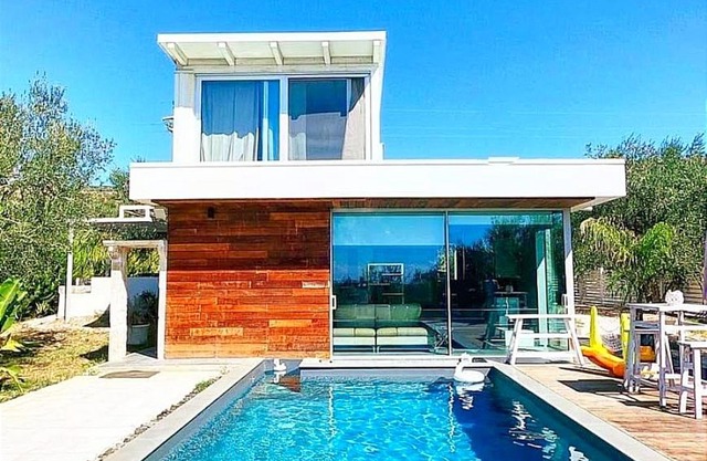 Mia glass house Elite Villas & Exclusive Suites