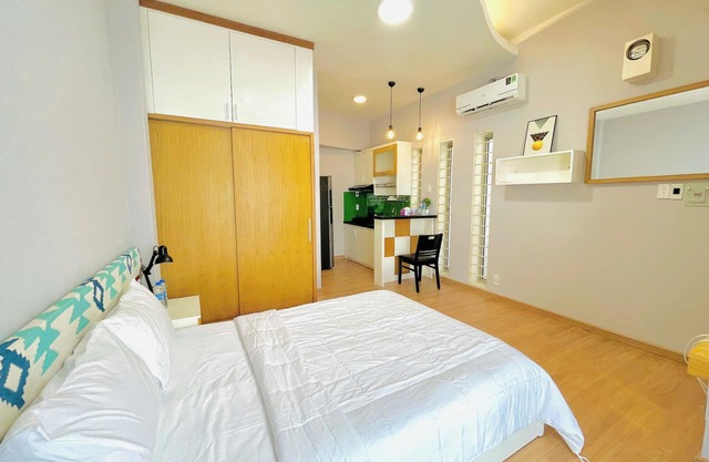 Mia Standard Stuido Kitchen