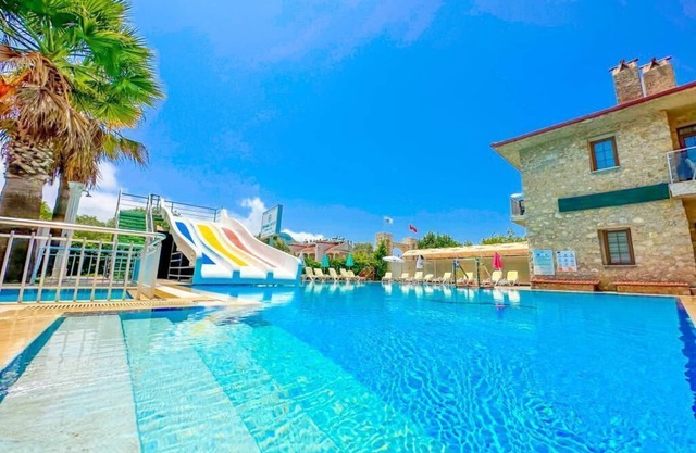Mia Suites Hotel & Spa