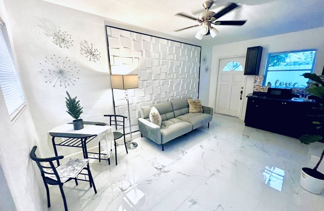 Miami Gardens Comfort Suite by Hard Rock Stadium
