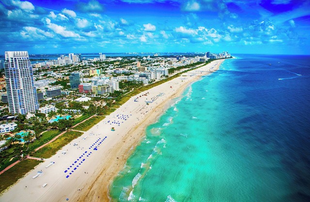 Miami International by Lowkl