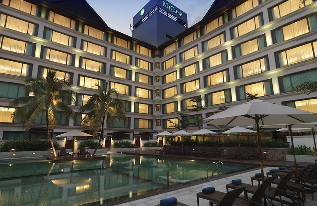 MiCasa All Suite Hotel