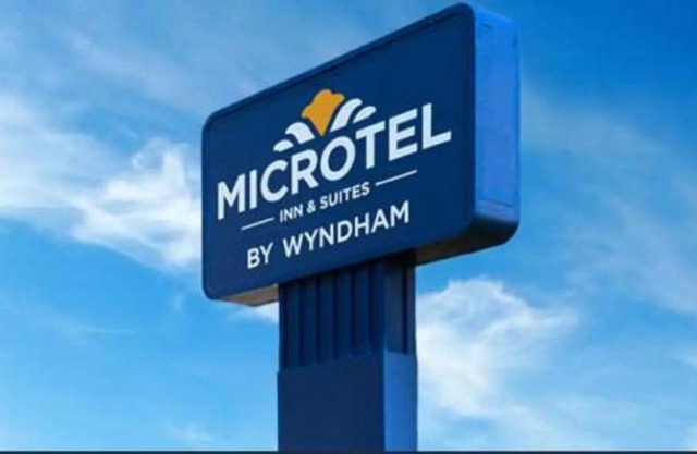 Microtel Inn & Suites by Wyndham Woodland Park