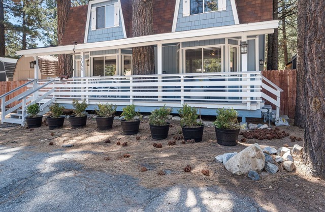 Middle Bear Chalet -perfect Getaway For A Weekend In The Mountains! 3 Bedroom Chalet