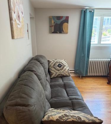 Midstream Manor Unit 3, Studio