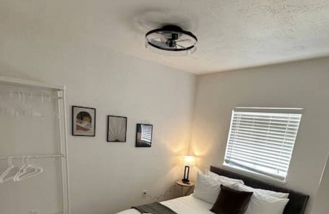 Midtown Renovated Apt