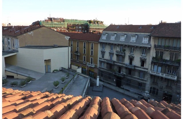 Milan: In the center, Porta Venezia, attic small, beautiful and cheap