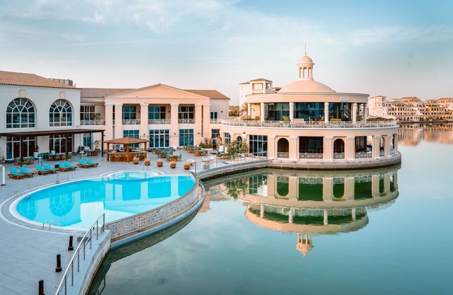 Millennium Lakeview Residence