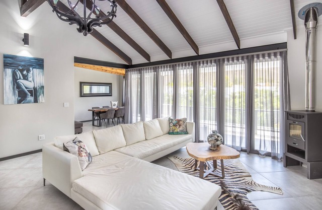 Mimosa Lodge