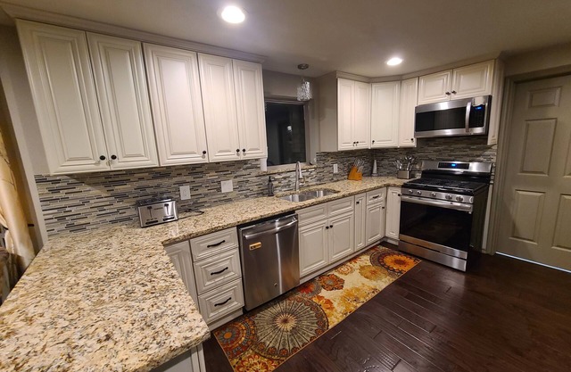 Min 30 Day Lease * Furnished 4 BR Canal Home Interlochen Arlington TX