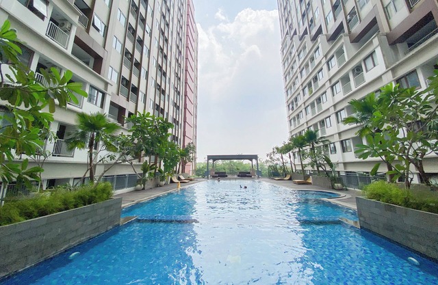 Minimalist and Cozy Studio LRT City Jatibening Apartment