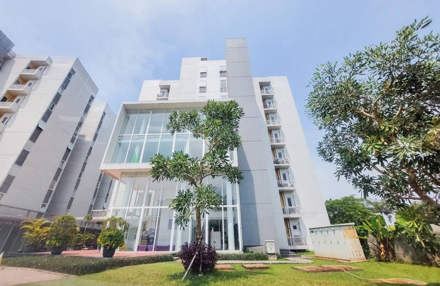 Minimalist and Homey Studio (No Kitchen) Apartment Aeropolis Residence