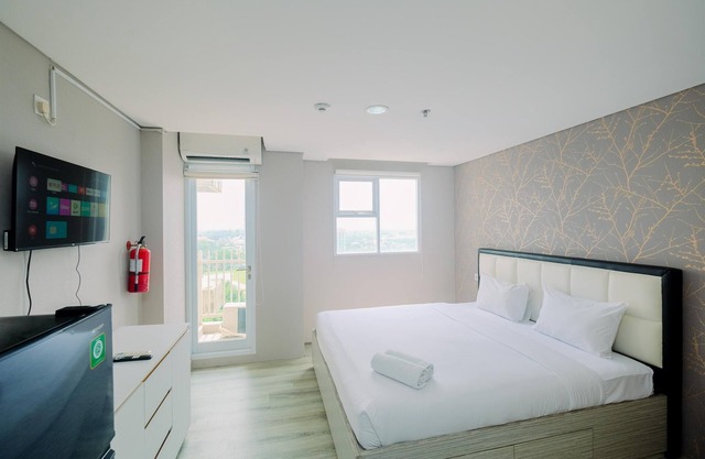 Minimalist Designed And Nice Studio At Bintaro Icon Apartment