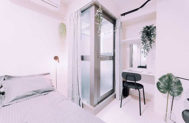 Minimalist Loft 401