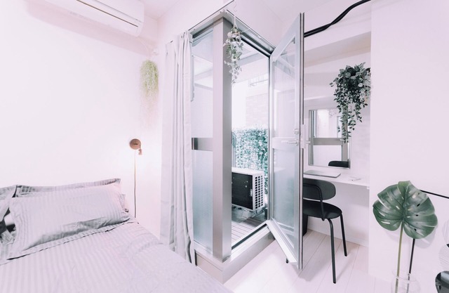 Minimalist Loft 503
