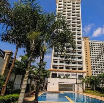 Minimalist Studio Condo - Alabang Near Airport