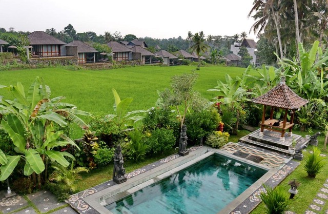 Mira Family Cottages