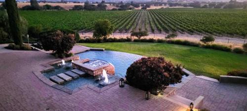 Mira Vista Vineyard Estate