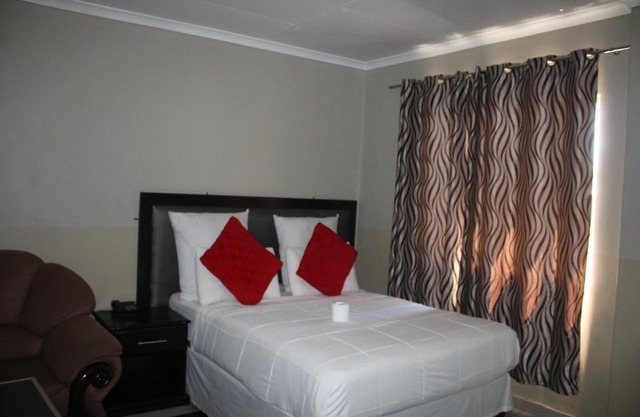 Miraton Lodge Hotel
