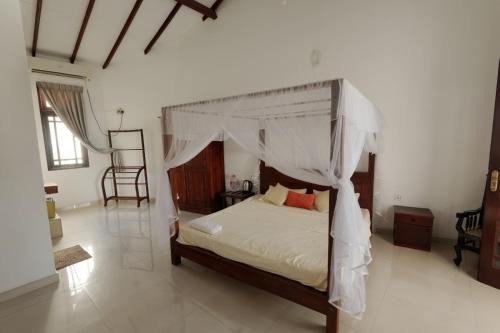 Mirissa Ocean Breeze Hotel