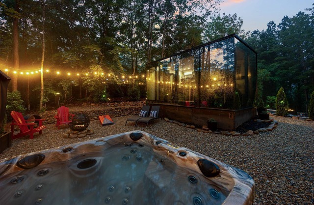 Mirror Cabin-Private-Hot Tub-FirePit-Luxury