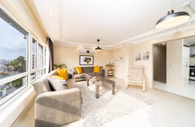 Missafir Exquisite Flat Near Hadrian s Gate
