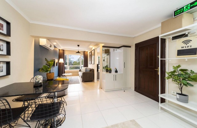 Missafir Lovely Flat Near Hadrian s Gate