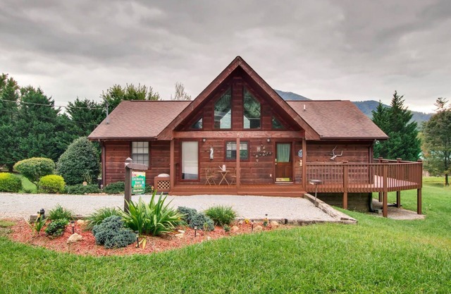 Misty Meadows 2 Bedroom Cabin by RedAwning