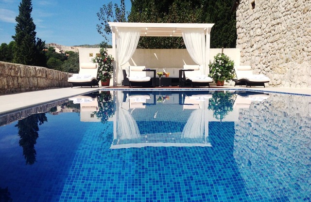 Mlini Estate, SUMMER RESIDENCE FROM 16th CENTURY with 21th CENTURY LUXURIES