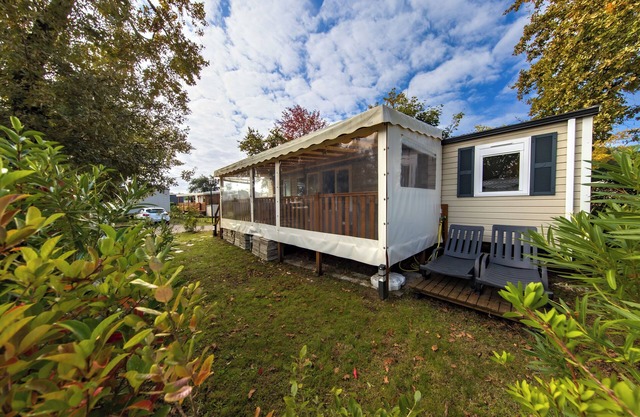 Mobile Home 'Mobil Home Amira 42m2' with Sea View, Wi-Fi and Air Conditioning