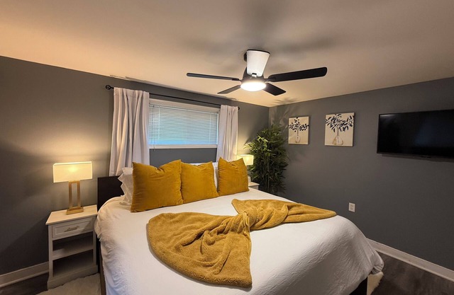 Modern 1BR Near DC – Quiet Comfort, Fast Commute