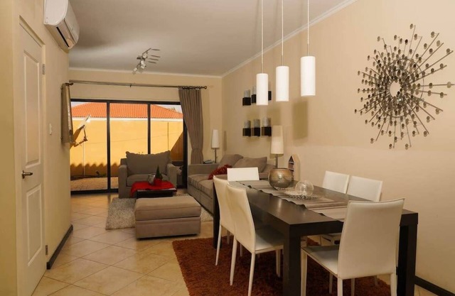 Modern 2-Bedroom Retreat in Noord