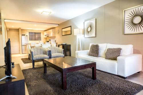 Modern 2 bedroom with underground parking 1 mins from beach-205 La Cabina, Blouberg, Cape Town