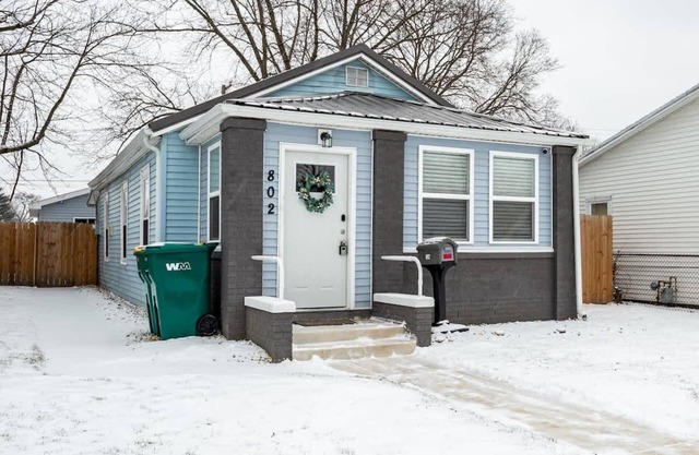 Modern 2-BR Home with Fenced Yard & Workspace