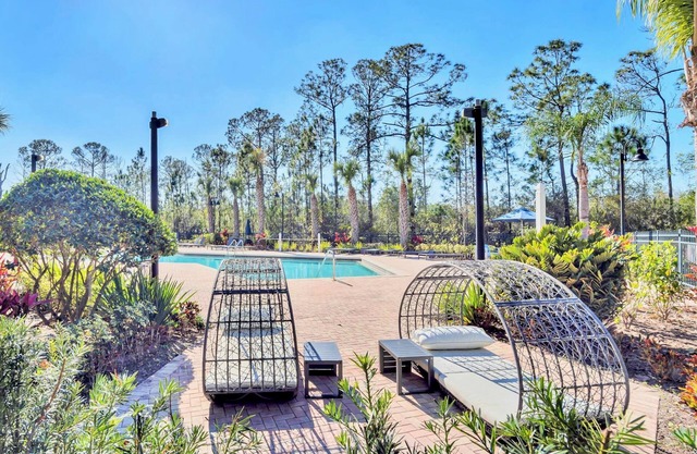 Modern 2BR Condo w Private Patio7 min to Disney