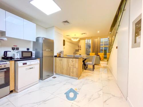Modern 2BR Villa B49 Rukan 3 Dubai