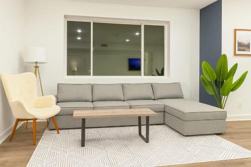 Modern 2br2ba Retreat Wi-fi Templeu Washer