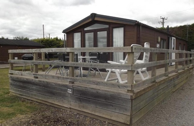 Modern 3 bedroom lodge at Avonvale Holiday Lodges