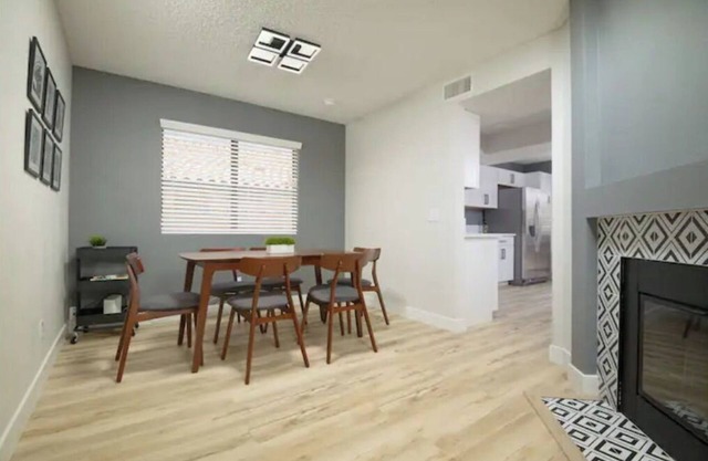 Modern 3 BR Oasis w/Pool - Home Away From Home