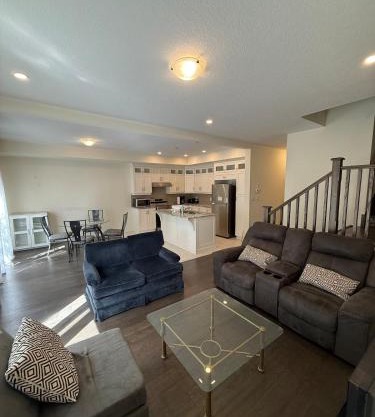 Modern 3BR Home Near Niagara Falls & Welland Canal