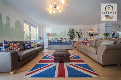 Modern 4 Bed 3 Bath House - 4 Groups with FREE Parking - Central London