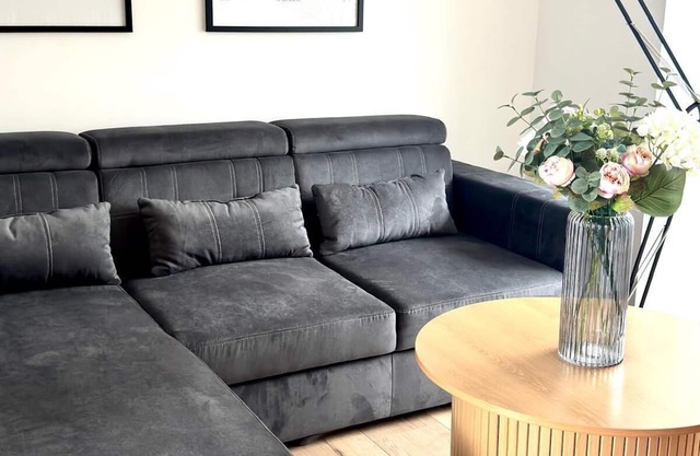Modern Almondvale Apartment