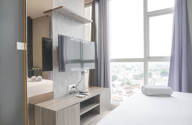 Modern And Comfort Stay 2Br At Ciputra International Apartment