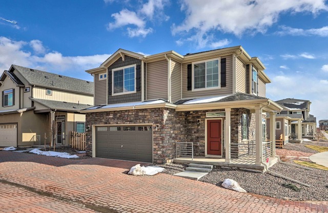 Modern Aurora Getaway: 22 Mi to Downtown Denver