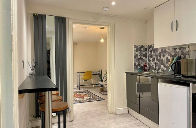 Modern Basement Flat in The City - Shoreditch