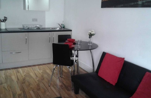 "Modern Bermondsey Gem: Chic Studio Apartment in the Heart of SE1!"
