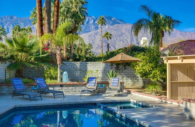 Modern Club Med Oasis, Private Pool & Spa, Incredible Views, 2 King Beds, Too!