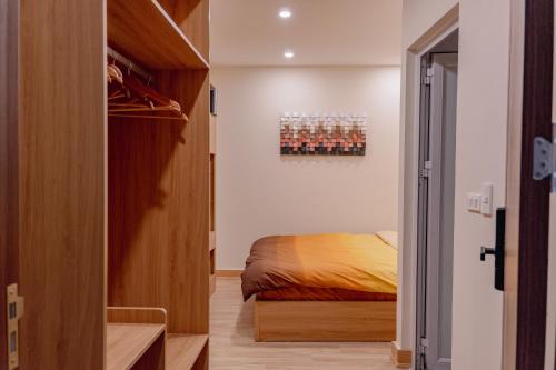 Modern Design ApartHotel 5 At Hanoi Old Quarter