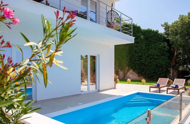 Modern-design villa with private pool and sea view near Crikvenica